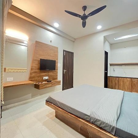 Stayzy Evanka Indore Esterno foto