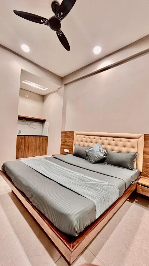 Stayzy Evanka Indore Esterno foto