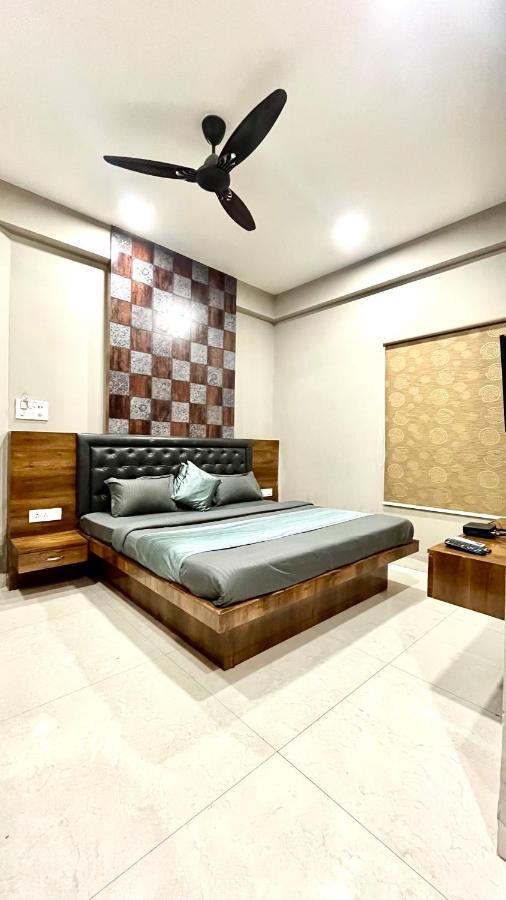 Stayzy Evanka Indore Esterno foto